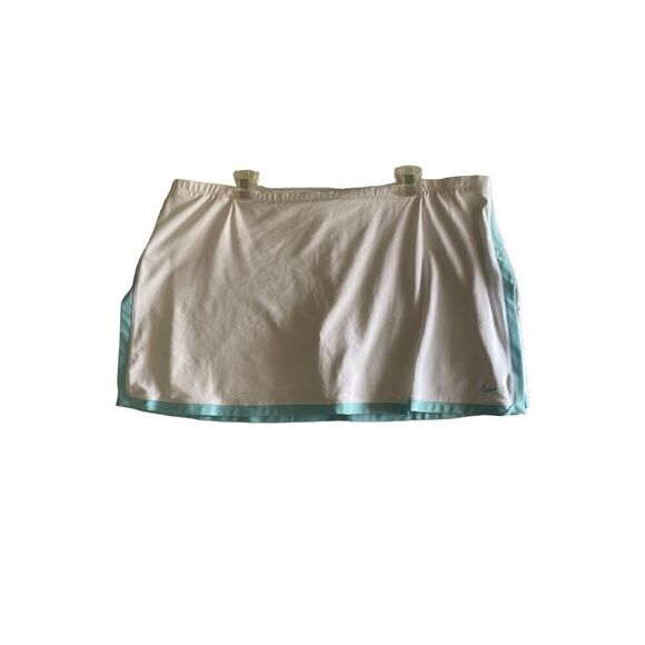 Nike plus size women’s white and aqua trim tennis skirt size XXL - Picture 1 of 5